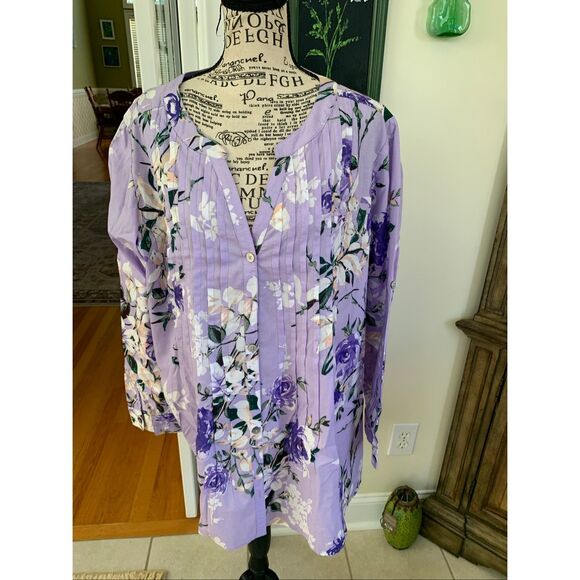 Roaman's Floral Y-Neck Pintuck Tunic - Picture 7 of 9